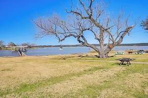 Dock & Patio: Possum Kingdom Lake House