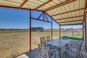 Farmhouse w/ RV Parking: Close to Lake Ray Roberts