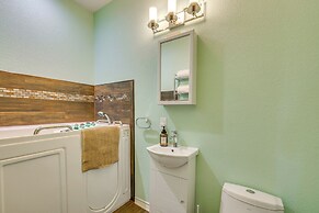 Farmhouse w/ RV Parking: Close to Lake Ray Roberts