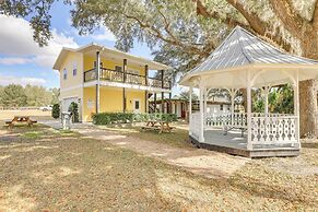 Nature Coast Hideaway w/ Deck on 5 Acres