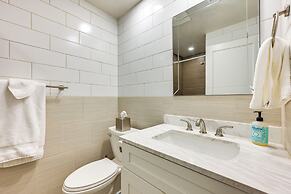 2 Mi to State Fair: Puyallup Home w/ Private Yard!