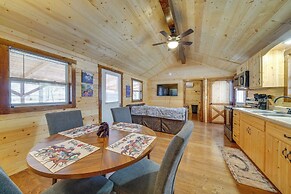 Pond-view Cabin Near Louisville on Racehorse Farm!