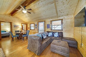 Pond-view Cabin Near Louisville on Racehorse Farm!