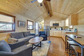 Porch & Pond Views: La Grange Cabin Retreat!