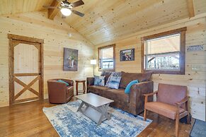 Horse Farm Retreat w/ Pond View Near Louisville