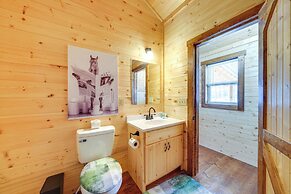Horse Farm Retreat w/ Pond View Near Louisville