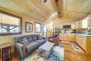 31 Mi to Louisville: Cabin on 235 Acres!