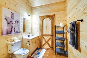 31 Mi to Louisville: Cabin on 235 Acres!