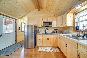 31 Mi to Louisville: Cabin on 235 Acres!