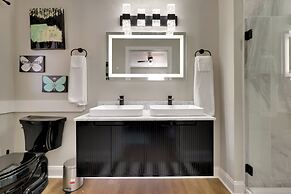 < 2 Mi to East Carolina University: Family Home