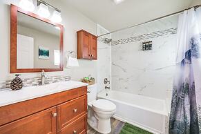 Family-friendly Cottage w/ Playground in Centralia