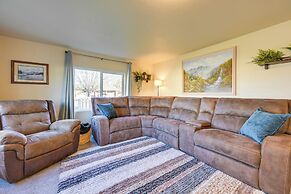 Family-friendly Cottage w/ Playground in Centralia