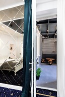 Bucharest Studios Los Angeles Room