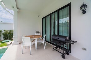 FIFTH ELEMENT pool villa by NLA