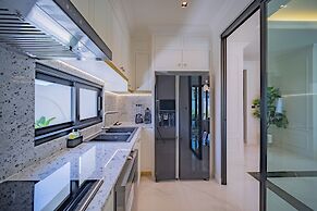 FIFTH ELEMENT pool villa by NLA