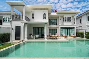FIFTH ELEMENT pool villa by NLA