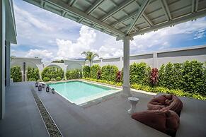 FIFTH ELEMENT pool villa by NLA