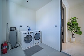 FIFTH ELEMENT pool villa by NLA