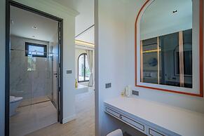 FIFTH ELEMENT pool villa by NLA