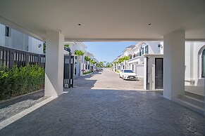 FIFTH ELEMENT pool villa by NLA