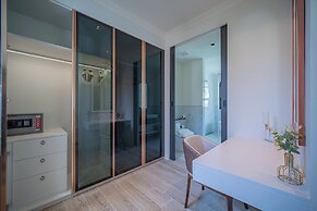 FIFTH ELEMENT pool villa by NLA