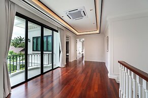 FIFTH ELEMENT pool villa by NLA