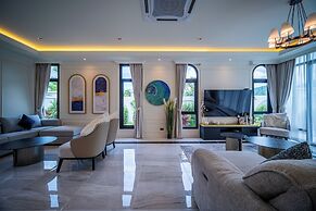 FIFTH ELEMENT pool villa by NLA