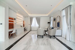 FIFTH ELEMENT pool villa by NLA