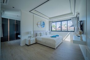 FIFTH ELEMENT pool villa by NLA