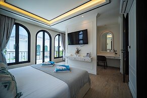 FIFTH ELEMENT pool villa by NLA