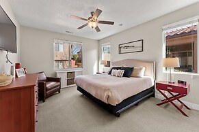 2 Units Reunion Property 7 Bedroom Home