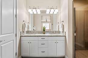 2 Units Reunion Property 7 Bedroom Home