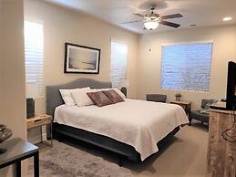 2 Units Reunion Property 7 Bedroom Home