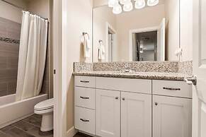 2 Units Reunion Property 7 Bedroom Home