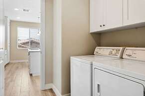 2 Units Reunion Property 7 Bedroom Home