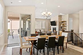 2 Units Reunion Property 7 Bedroom Home