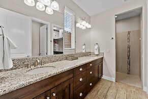 2 Units Reunion Property 7 Bedroom Home