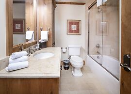 Vail Mountain View #402 4 Bedroom Condo