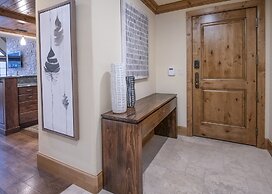 Vail Mountain View #402 4 Bedroom Condo
