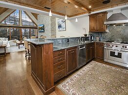 Vail Mountain View #402 4 Bedroom Condo