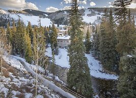 Vail Mountain View #402 4 Bedroom Condo
