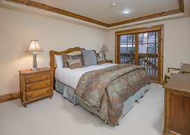 Vail Mountain View #402 4 Bedroom Condo