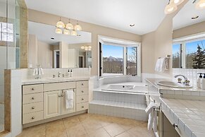 Wapiti Lane 4 Bedroom Home