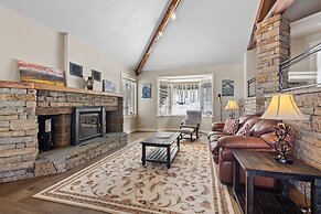 Wapiti Lane 4 Bedroom Home