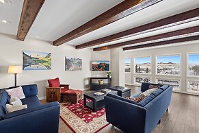 Wapiti Lane 4 Bedroom Home