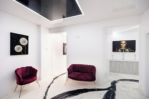 Bucharest Studios Paris Room