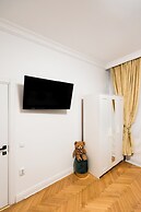 Bucharest Studios Paris Room