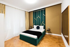 Bucharest Studios Paris Room