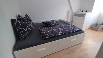 CityLeaves Apartment