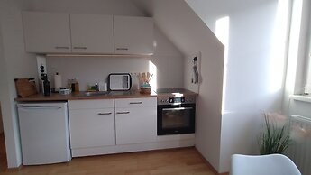 CityLeaves Apartment